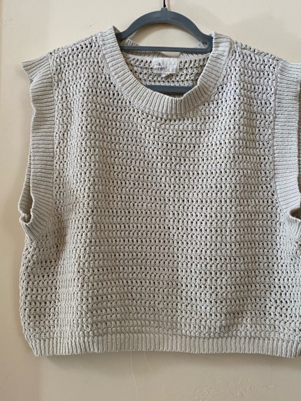 Neutral Cream Knit Sleeveless Sweater Vest